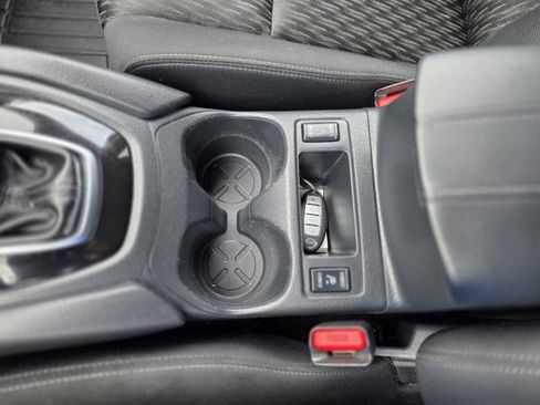 Used 2017 Nissan Rogue SV FWD image 22