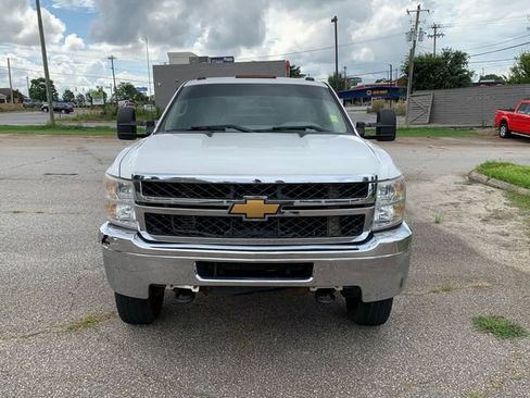 Used 2013 Chevrolet Silverado 3500 W/T AWD/4WD image 2