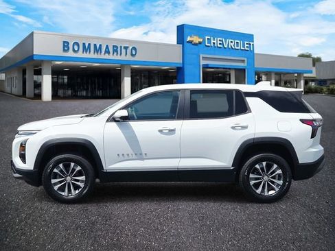 New 2026 Chevrolet Equinox LT w/ Convenience Package II FWD image 2