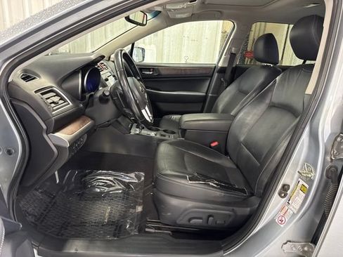 Used 2016 Subaru Outback 2.5i Limited AWD/4WD image 34
