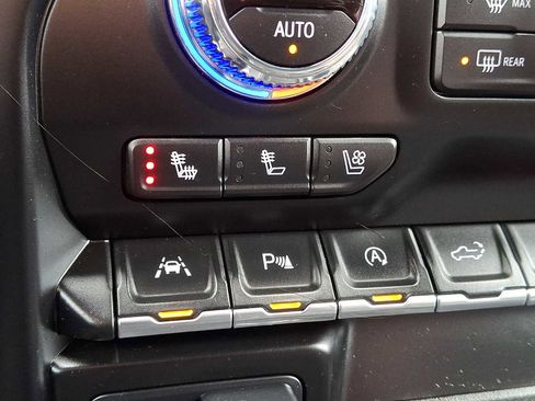 Certified 2021 GMC Sierra 1500 AT4 w/ AT4 Premium Package image 26