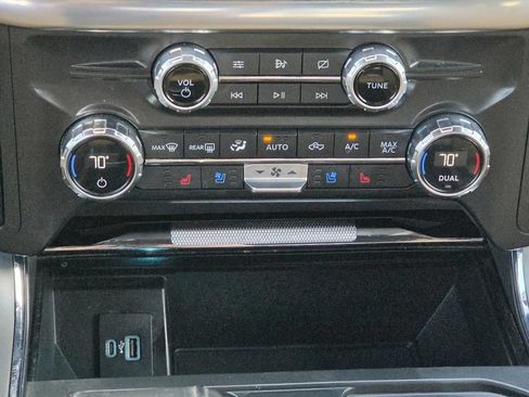 Used 2021 Ford F150 Lariat w/ Trailer Tow Package AWD/4WD image 35