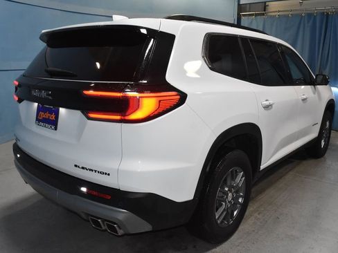 Used 2025 GMC Acadia Elevation image 26