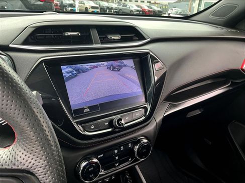 Used 2023 Chevrolet TrailBlazer RS w/ Technology Package image 19