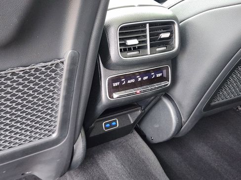 Used 2024 Mercedes-Benz GLE 450 GLE 450 image 35