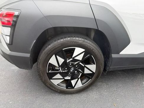 Used 2024 Hyundai Kona SEL FWD image 9