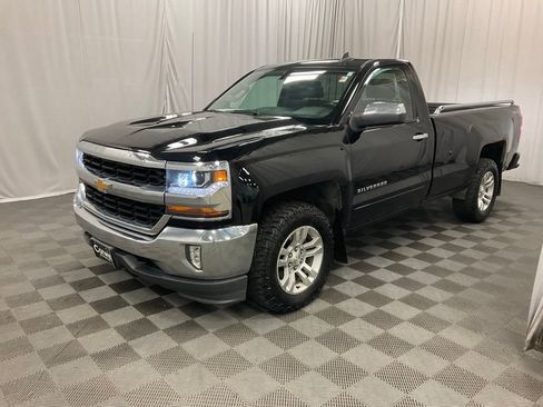 Used 2016 Chevrolet Silverado 1500 LT w/ LT Convenience Package image 4