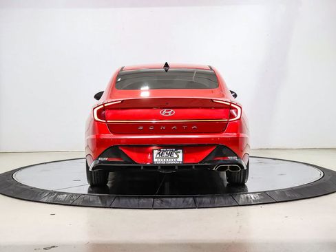 Used 2021 Hyundai Sonata SEL w/ Preferred Accessory Package FWD image 3