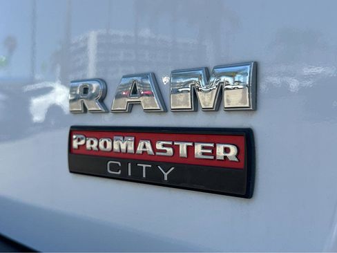Used 2015 RAM ProMaster City Tradesman SLT w/ Rear Back-up Camera Group FWD image 39