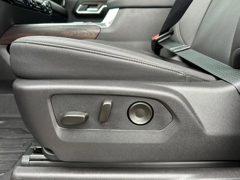 Used 2026 GMC Sierra 2500 SLT w/ SLT Premium Package image 12