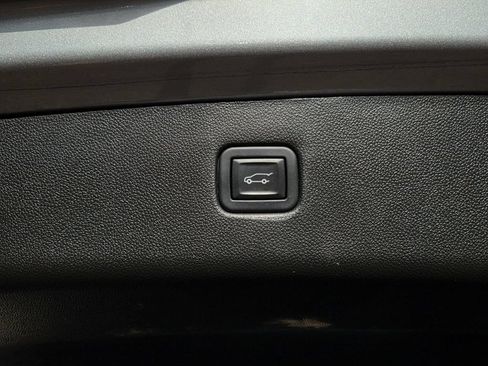 Used 2023 Chevrolet Blazer LT w/ Sound & Technology Package AWD/4WD image 25