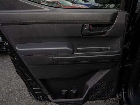 Certified 2024 Toyota Tacoma SR5 image 9