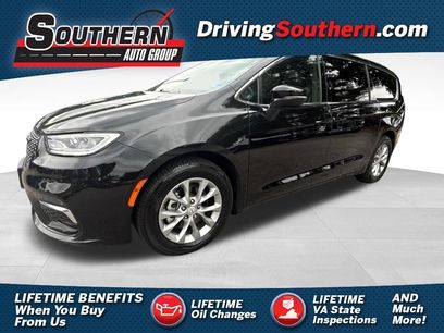 Used 2026 Chrysler Pacifica Limited