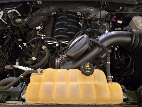 Used 2018 Ford F150 XLT w/ Equipment Group 302A Luxury image 13