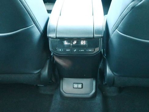 New 2026 Toyota Highlander XLE AWD/4WD image 21