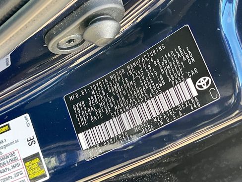 Used 2025 Toyota Corolla LE image 27