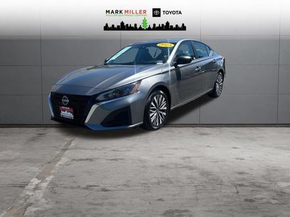 Used 2025 Nissan Altima 2.5 SV