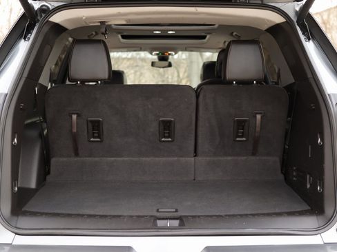 Used 2018 Chevrolet Traverse Premier w/ Driver Confidence II Package image 32