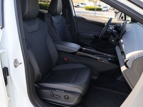 Used 2023 Volkswagen ID.4 Pro S image 18