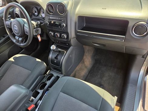 Used 2014 Jeep Patriot Sport AWD/4WD image 16