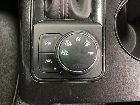 Used 2019 Chevrolet Blazer RS image 25