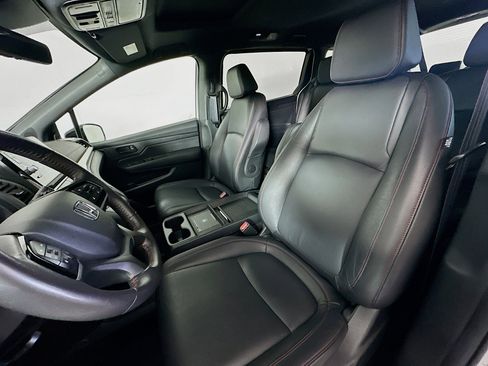 Used 2025 Honda Odyssey Sport-L image 13
