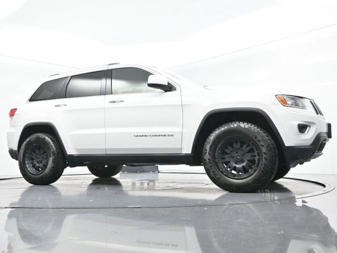 Used 2016 Jeep Grand Cherokee Laredo w/ Quick Order Package 23E AWD/4WD image 39
