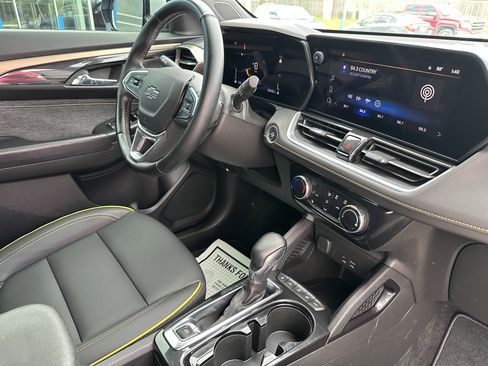 Used 2024 Chevrolet TrailBlazer ACTIV image 34