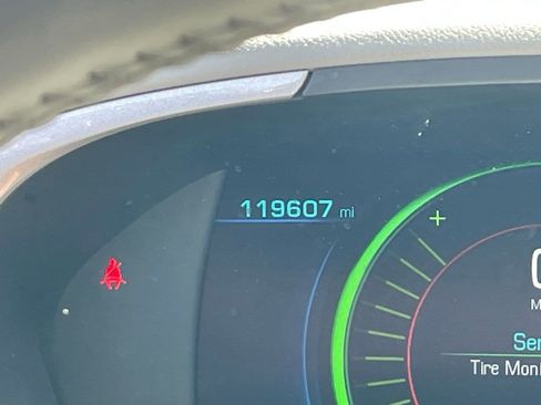 Used 2016 Chevrolet Volt LT w/ Comfort Package image 11