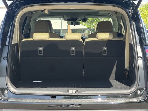 New 2025 Nissan Armada Platinum Reserve image 29