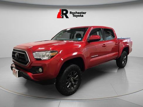 Certified 2023 Toyota Tacoma SR5 AWD/4WD image 9