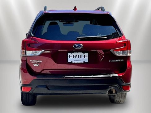 Used 2022 Subaru Forester Premium AWD/4WD image 6