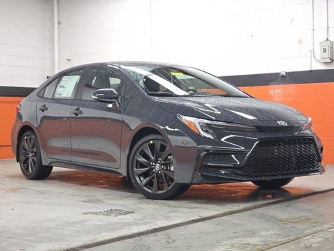 New 2026 Toyota Corolla SE image 2