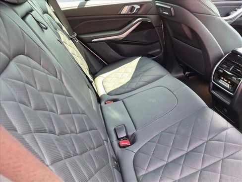 Used 2023 BMW X5 sDrive40i w/ M Sport Package RWD image 19