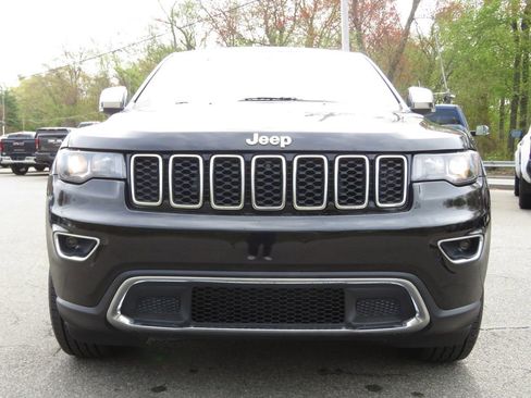 Used 2019 Jeep Grand Cherokee Limited AWD/4WD image 2