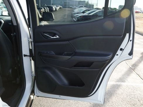 Used 2019 GMC Acadia SLT w/ Black Edition image 23