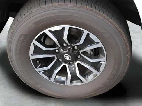 Certified 2023 Toyota Tacoma TRD Sport image 27