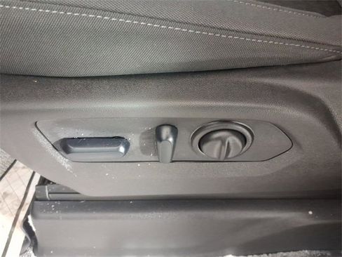 Used 2022 Chevrolet Silverado 1500 LT Trail Boss w/ Safety Package image 15