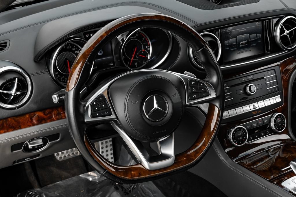 Used 2018 Mercedes-Benz SL 63 AMG image 11