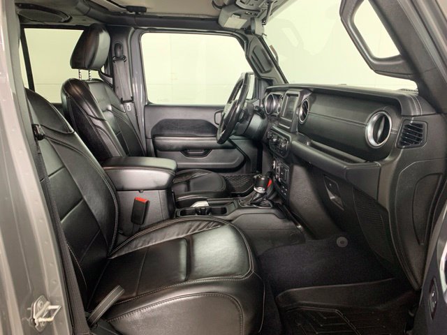 Used 2019 Jeep Wrangler Unlimited Sahara w/ Cold Weather Group AWD/4WD image 20