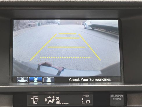 Used 2015 Honda Crosstour EX-L image 22