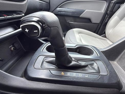 Used 2017 Chevrolet Colorado W/T RWD image 35