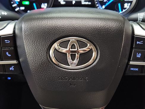 Used 2021 Toyota Highlander Limited FWD image 51