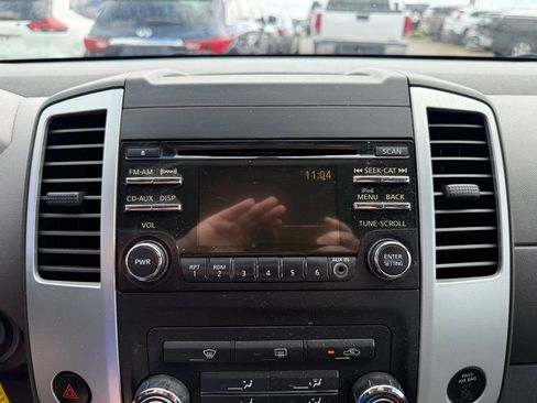 Used 2014 Nissan Xterra S AWD/4WD image 13