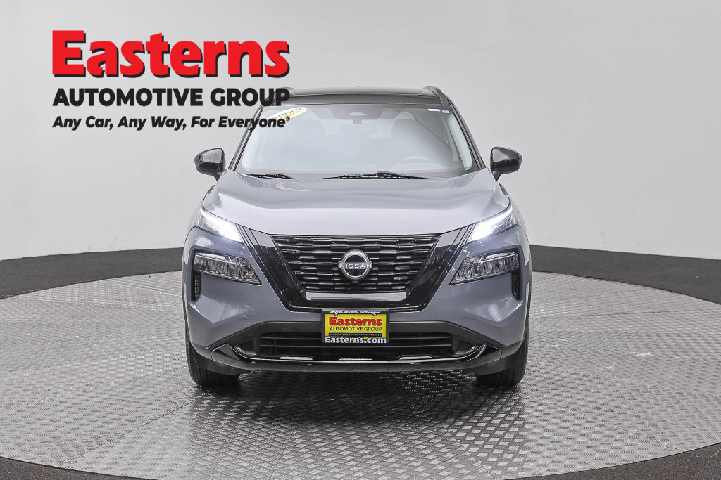 Used 2023 Nissan Rogue SV w/ SV Premium B Package AWD/4WD image 3