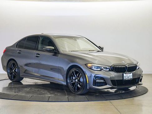 Certified 2022 BMW 330i Sedan w/ M Sport Package image 5