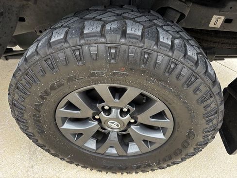 Used 2023 Toyota Tacoma SR5 image 24