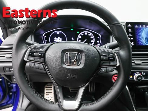 Used 2022 Honda Accord Sport image 10