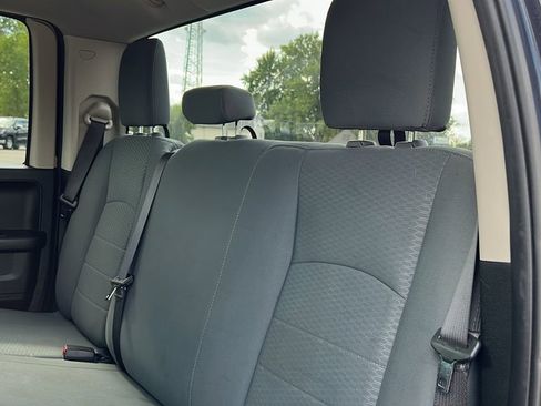 Used 2018 RAM 1500 ST w/ SXT Appearance Group AWD/4WD image 28