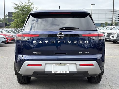 Used 2022 Nissan Pathfinder SL AWD/4WD image 4